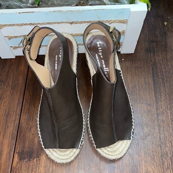 Bettye Muller Shoes - Picture 4 of 7